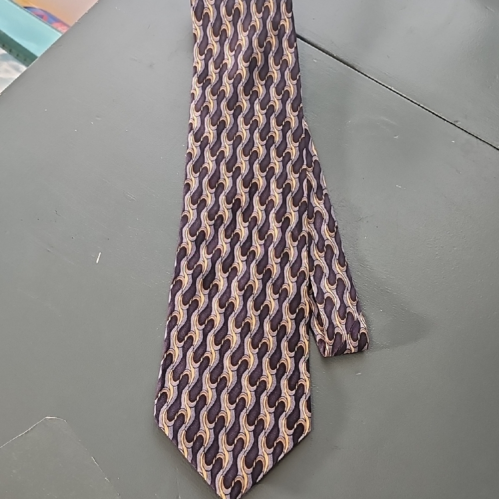 J. Garcia Gray and Gold Patterned Tie 100% Silk